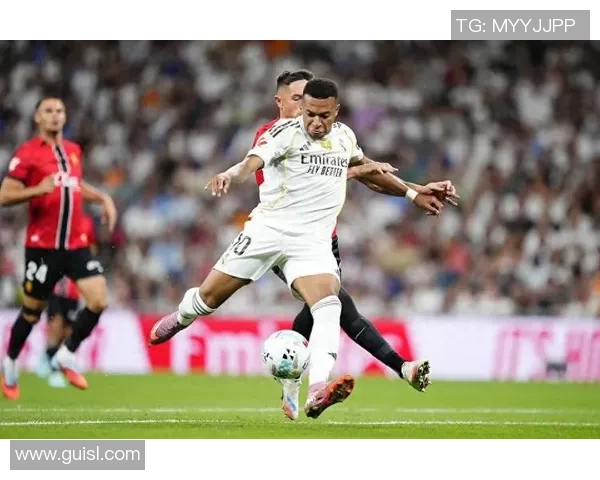 足球场上的搞笑防守瞬间集锦让你捧腹大笑的明星球员视频合集