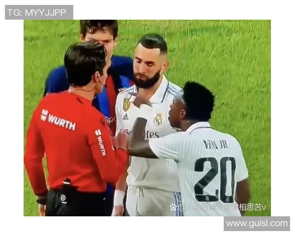 足球明星教你如何提升扔球技巧与精准度的实用指南 足球明星教你如何提升扔球技巧与精准度的实用指南