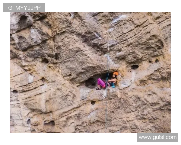 攀岩巨献：探秘武汉攀岩队的耐力