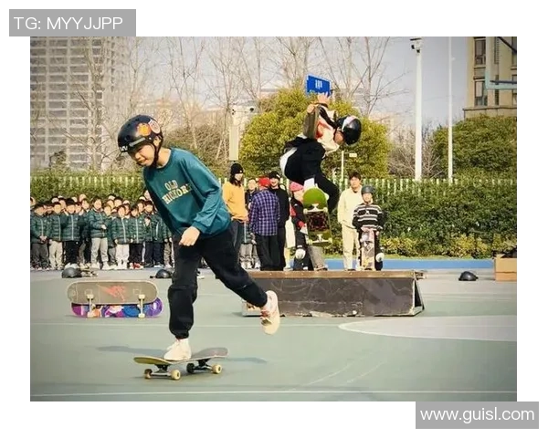 最新滑板状态TOP10:成都滑板队领跑 最新滑板状态TOP10:成都滑板队领跑